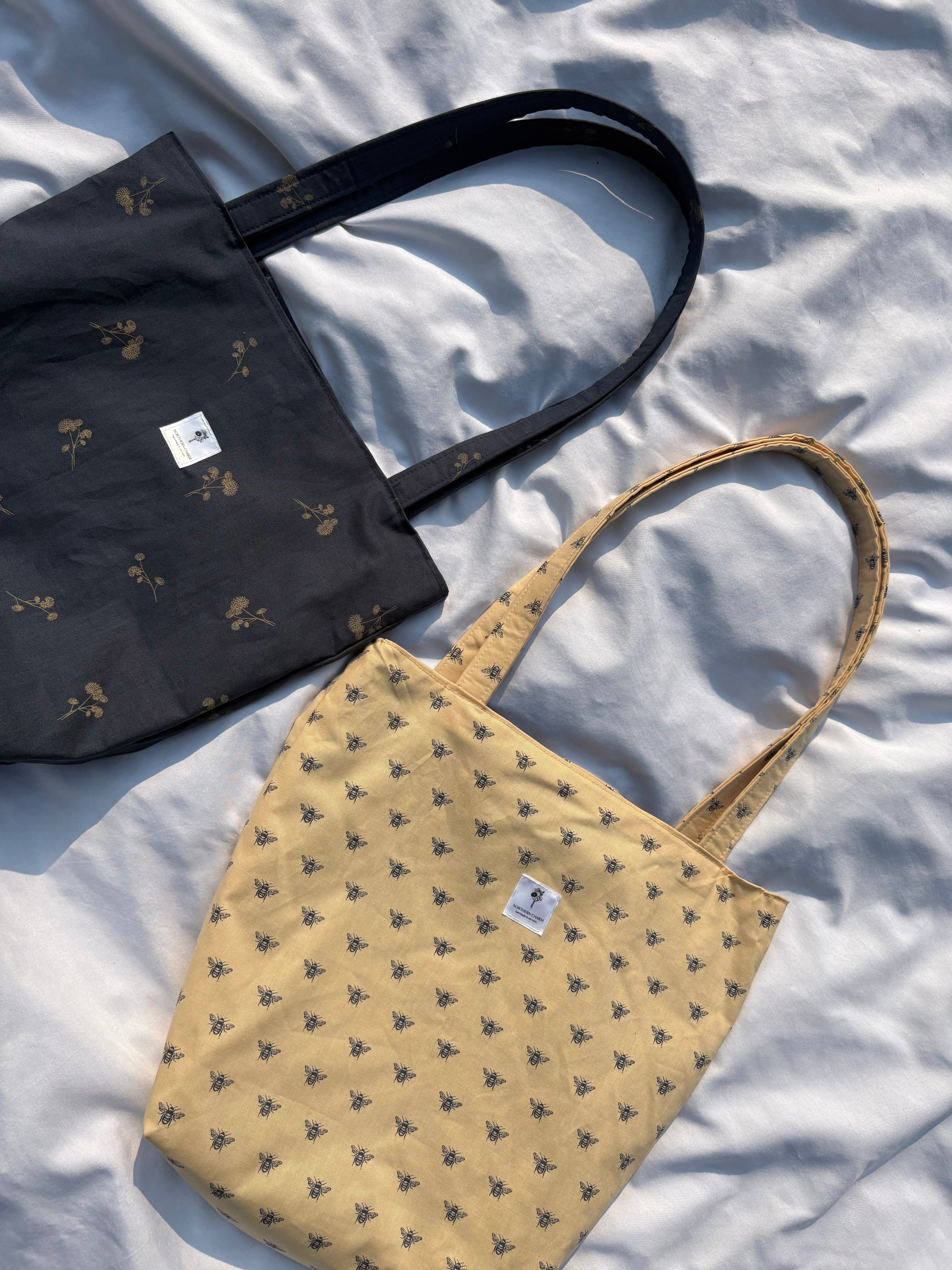 TOTE BAGS
